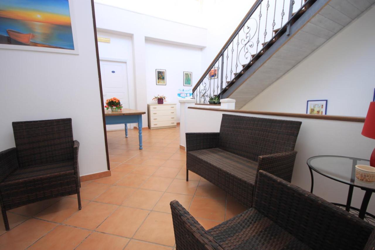 Solaris Guesthouse Torre Lapillo Exterior foto