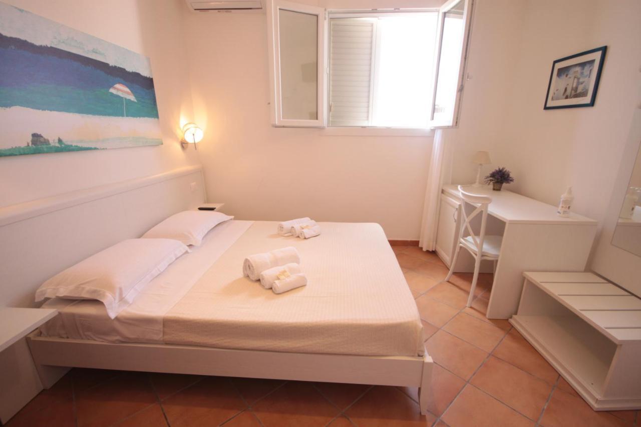 Solaris Guesthouse Torre Lapillo Exterior foto